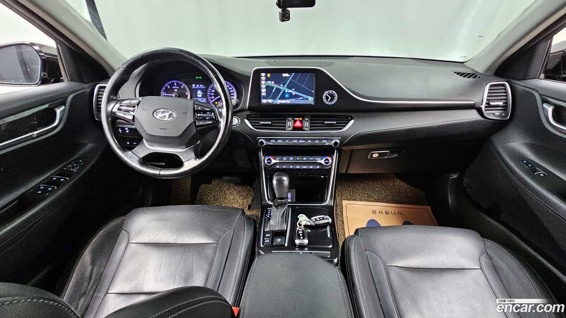 Grandeur Hyundai 2016.11-INNER-007