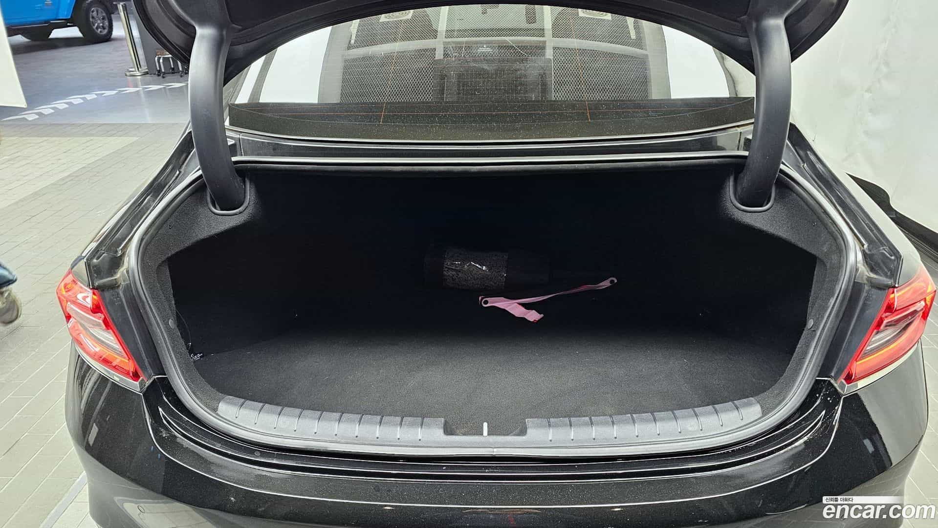 Grandeur Hyundai 2016.11-OPTION-024