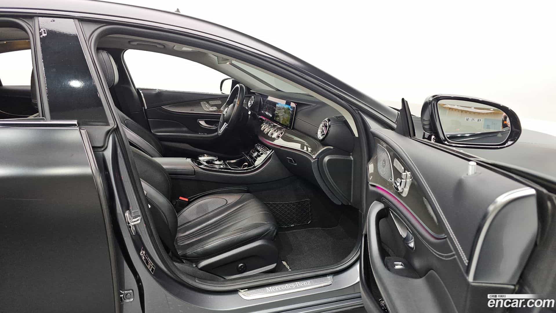 CLS-Class Mercedes-Benz 2018.10-OPTION-022