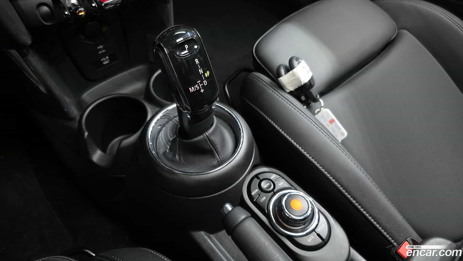 Cooper Mini 2020.11-INNER-009
