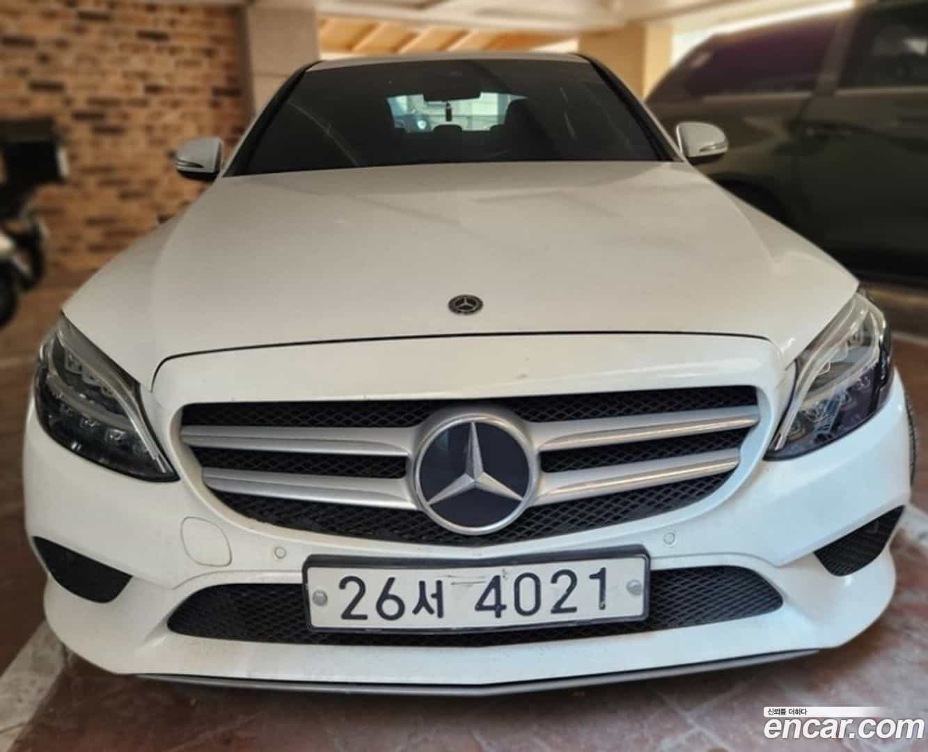 C-Class Mercedes-Benz 2019.2-OUTER-001