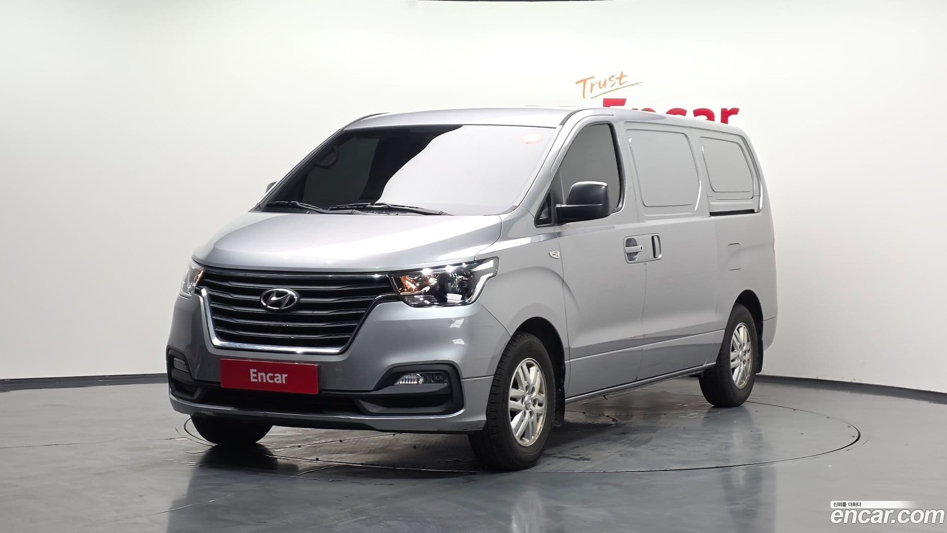 Main__Slider__Photo:Starex Hyundai 2020.3-0