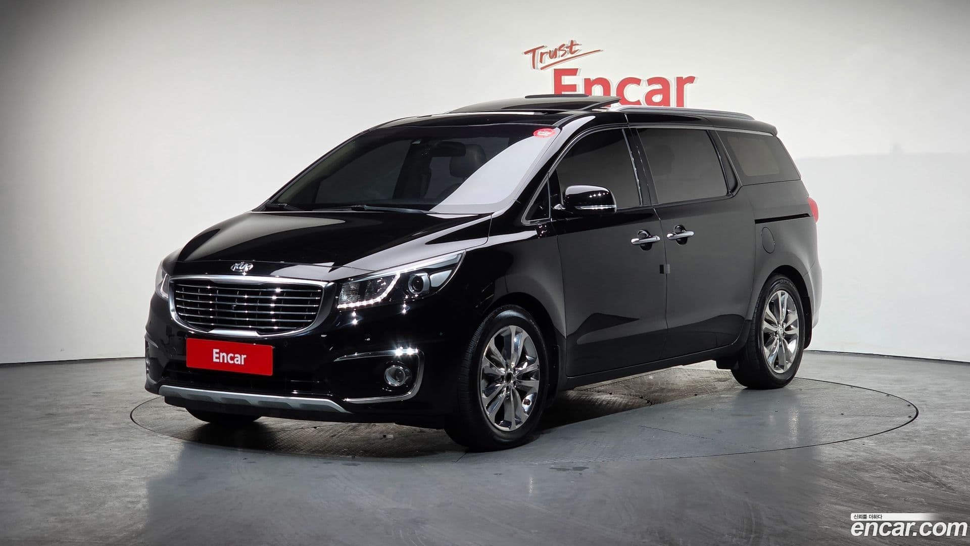 Main__Slider__Photo:Canival Kia 2015.11-0