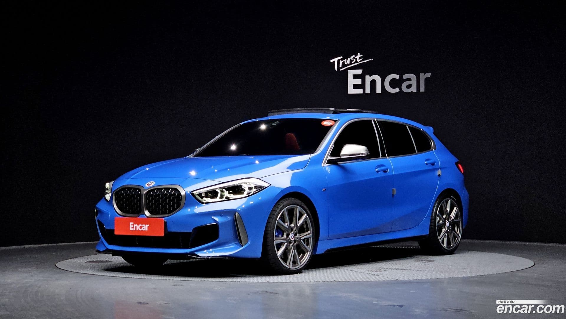 Main__Slider__Photo:1-Series BMW 2022.8-0
