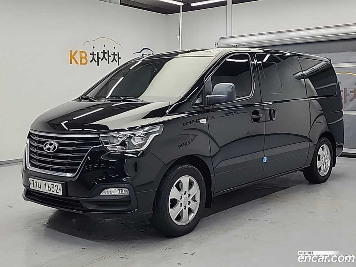 Main__Slider__Photo:Starex Hyundai 2019.0-0