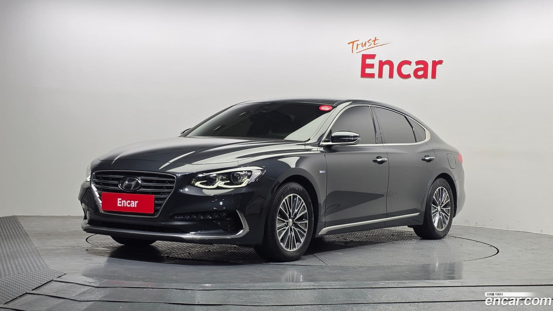 Main__Slider__Photo:Grandeur Hyundai 2017.10-0