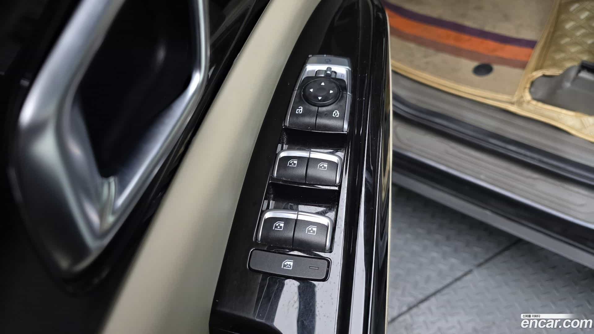 Canival Kia 2023.3-OPTION-018