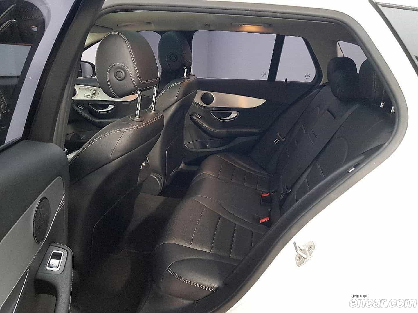 C-Class Mercedes-Benz 2016.6-INNER-009