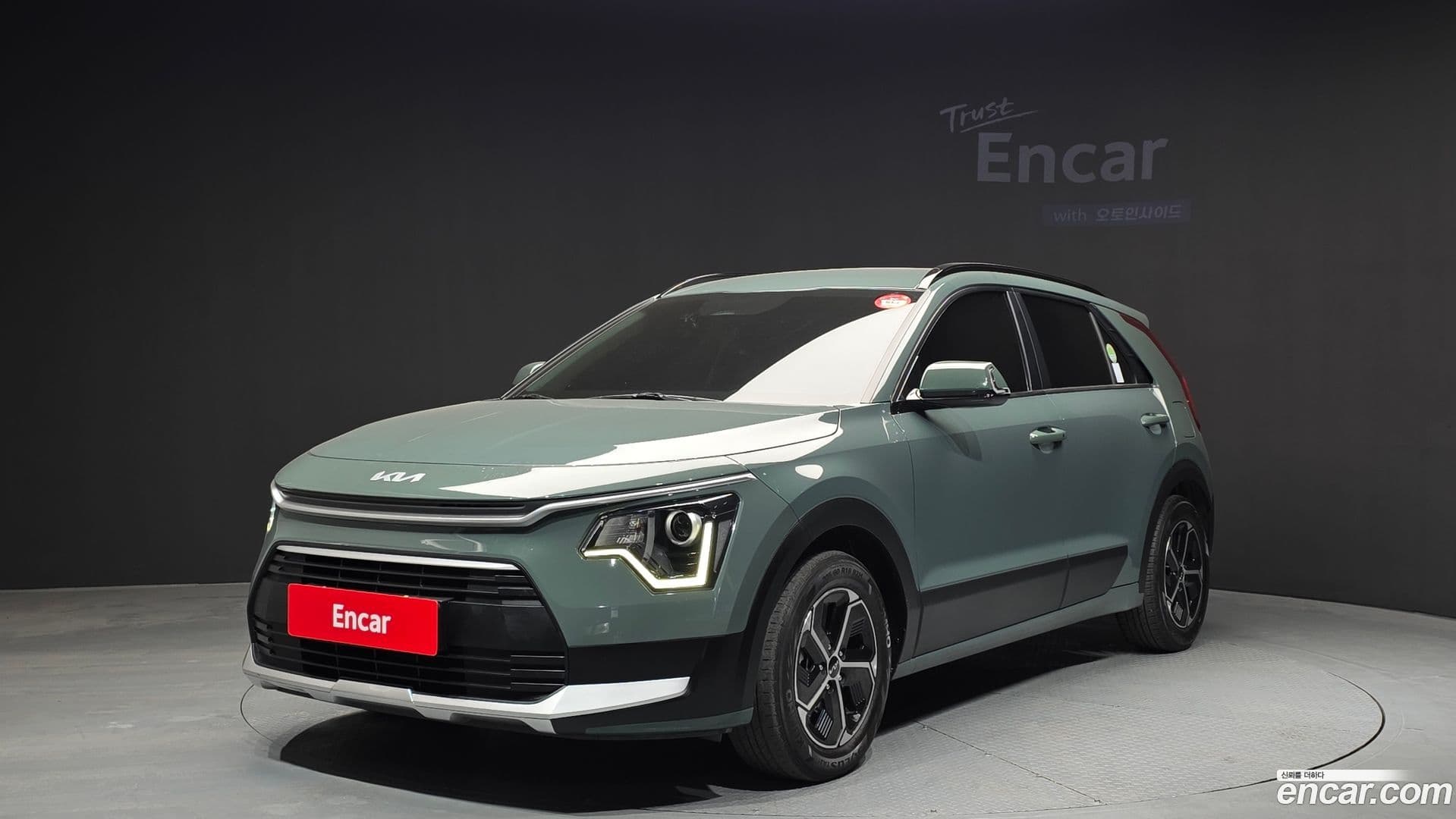 Main__Slider__Photo:Niro Kia 2022.6-0
