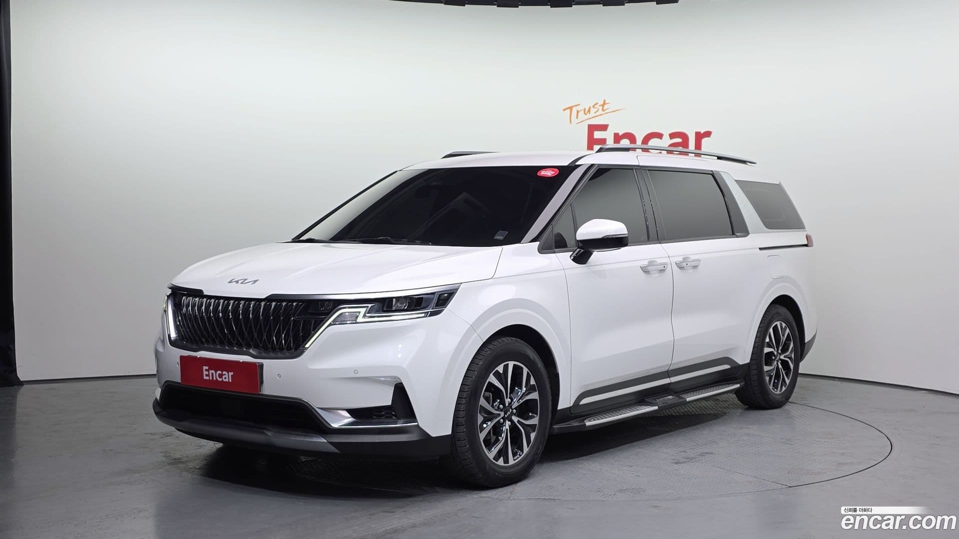 Main__Slider__Photo:Canival Kia 2020.10-0