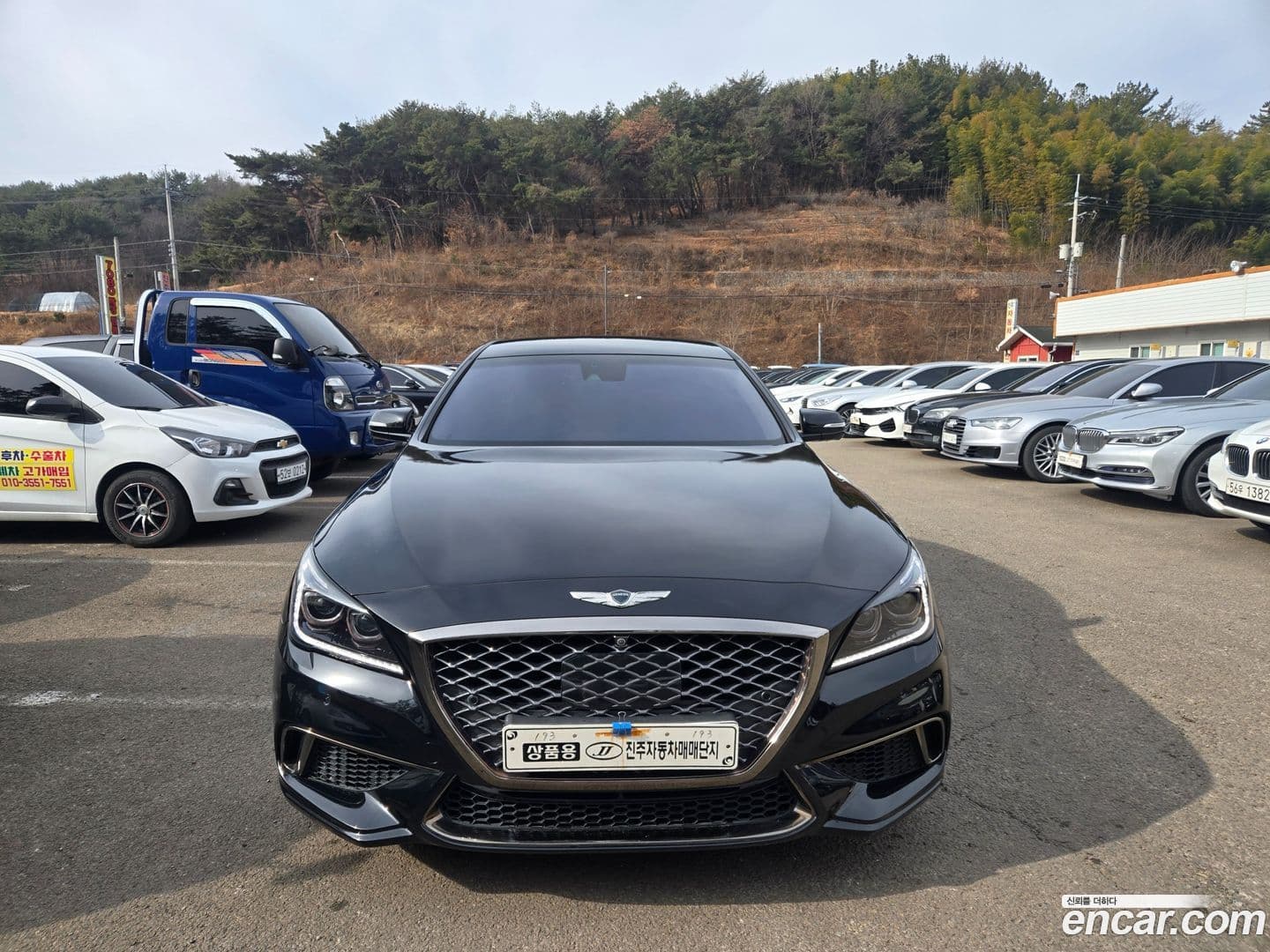 Main__Slider__Photo:Genesis Hyundai 2014.3-0