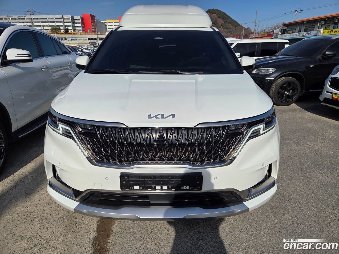 Main__Slider__Photo:Canival Kia 2023.0-0
