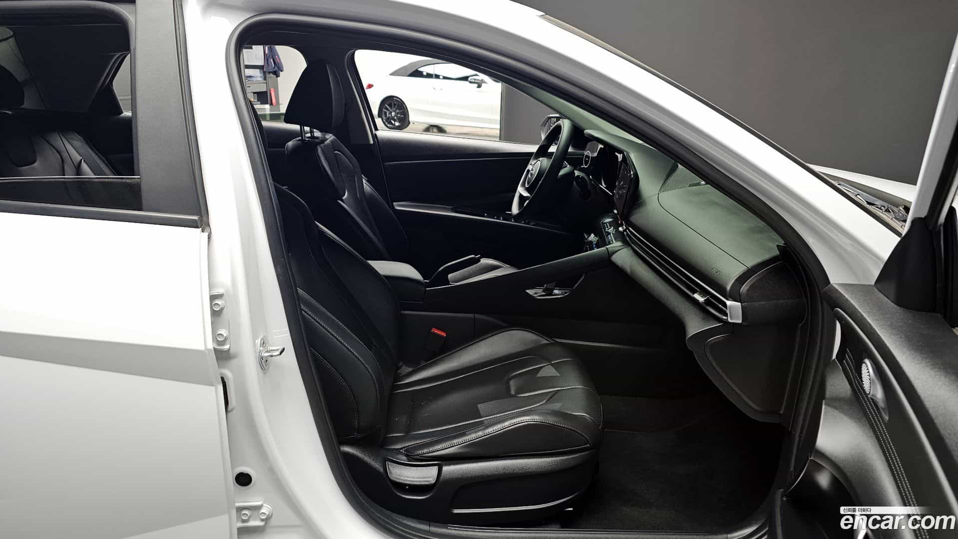 AVANTE Hyundai 2021.8-INNER-010
