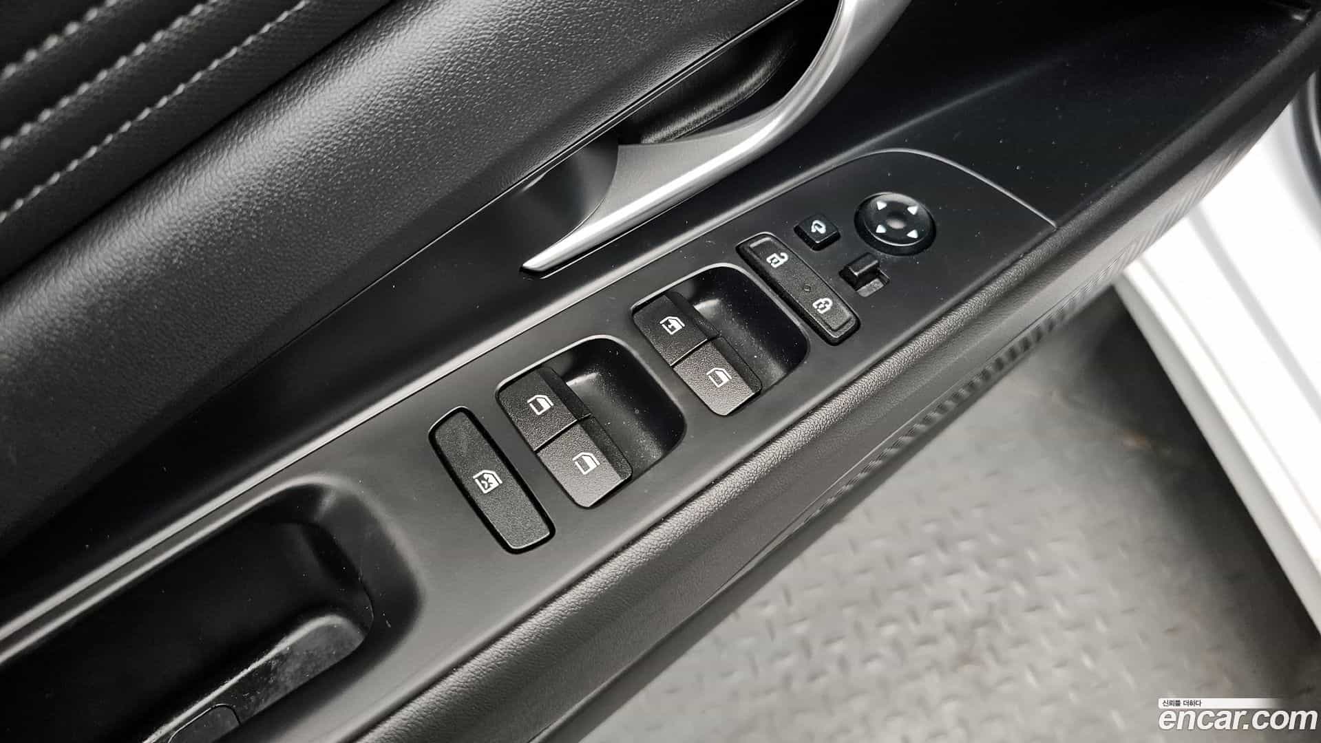 AVANTE Hyundai 2021.8-OPTION-023
