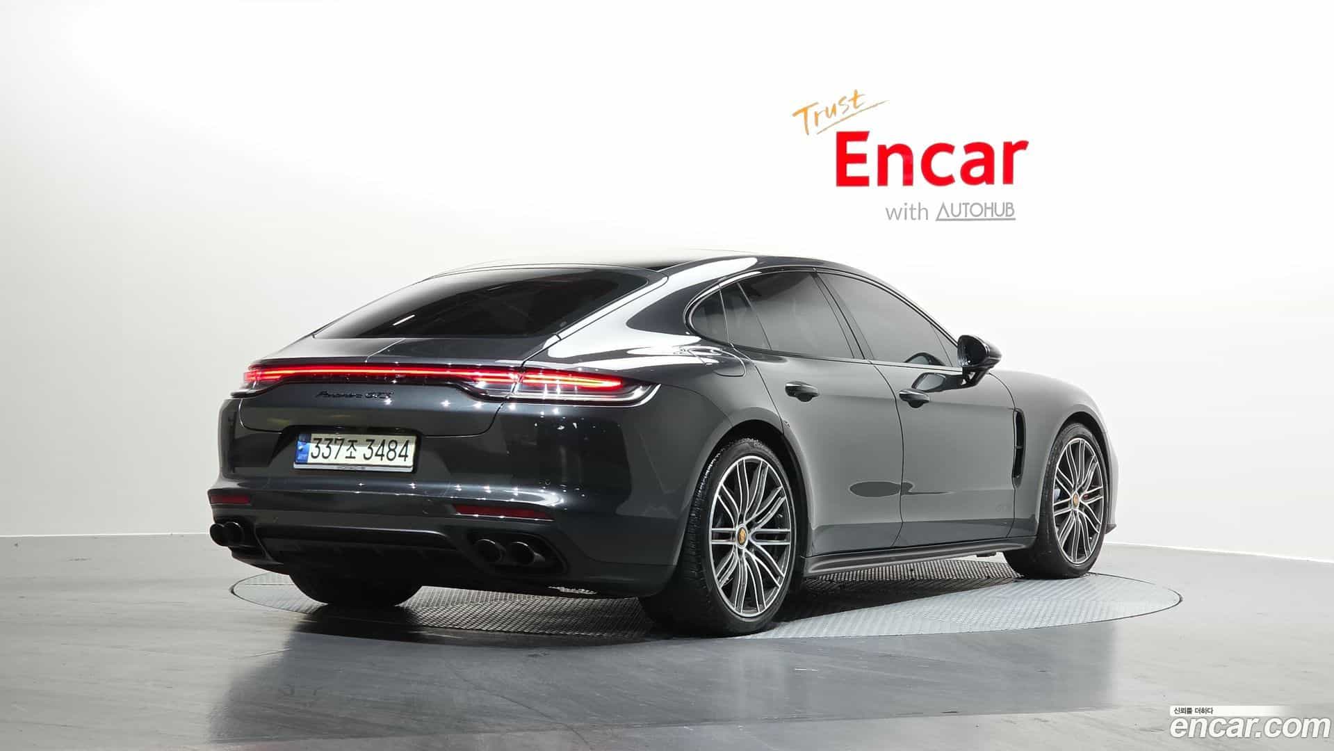 Panamera Porsche 2021.3-OUTER-002