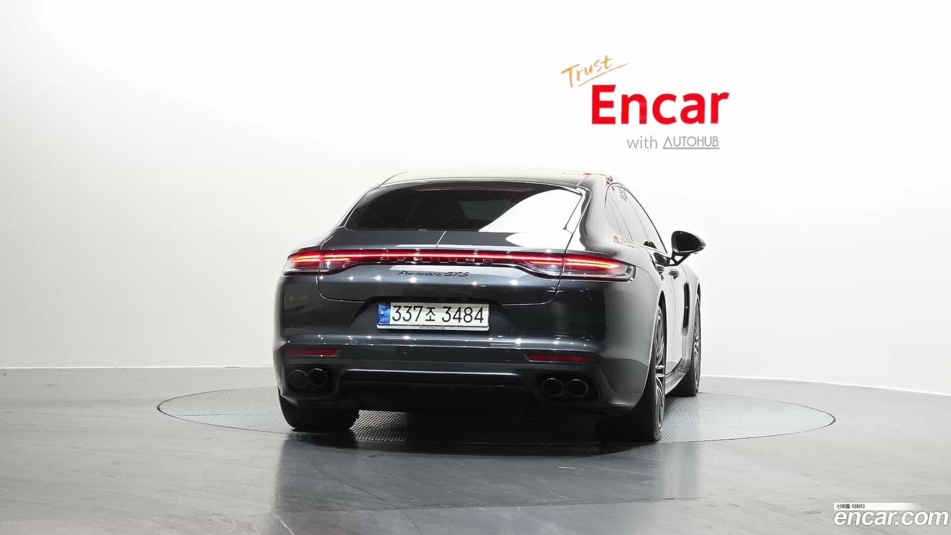Panamera Porsche 2021.3-OUTER-004