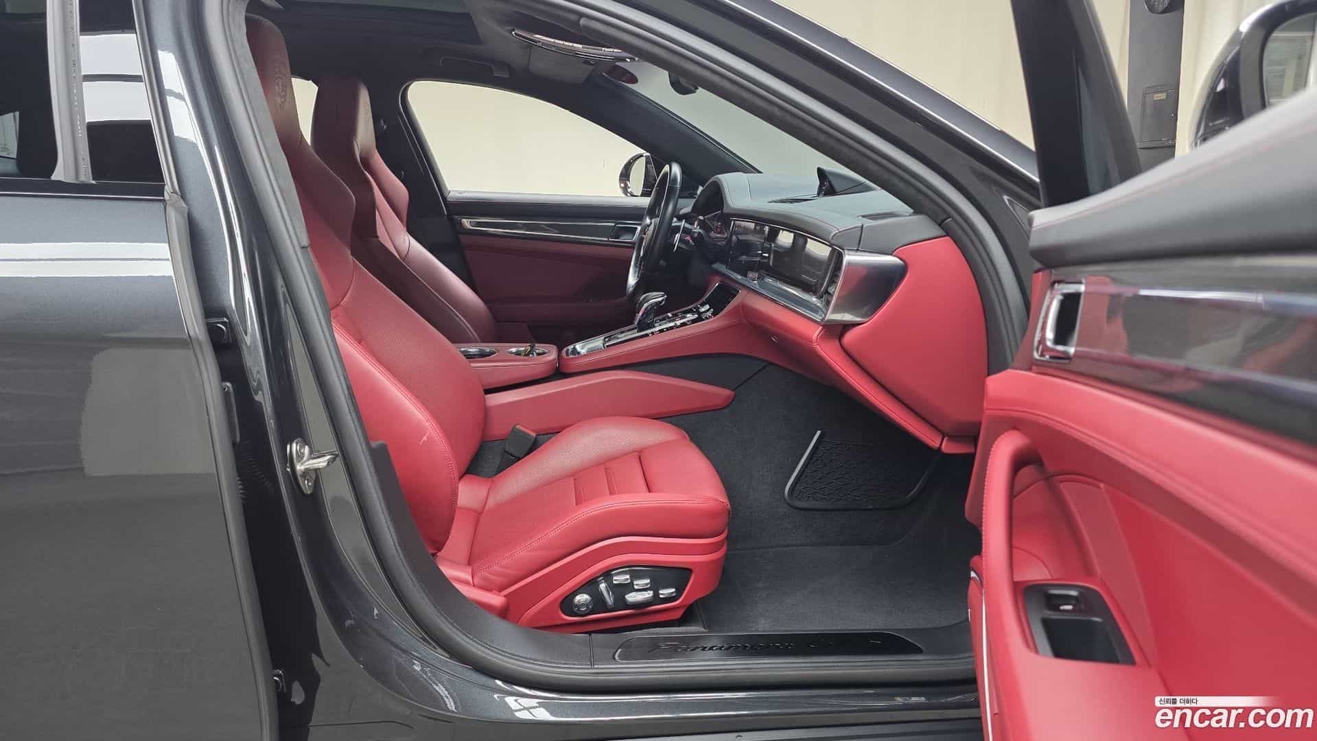 Panamera Porsche 2021.3-OPTION-015