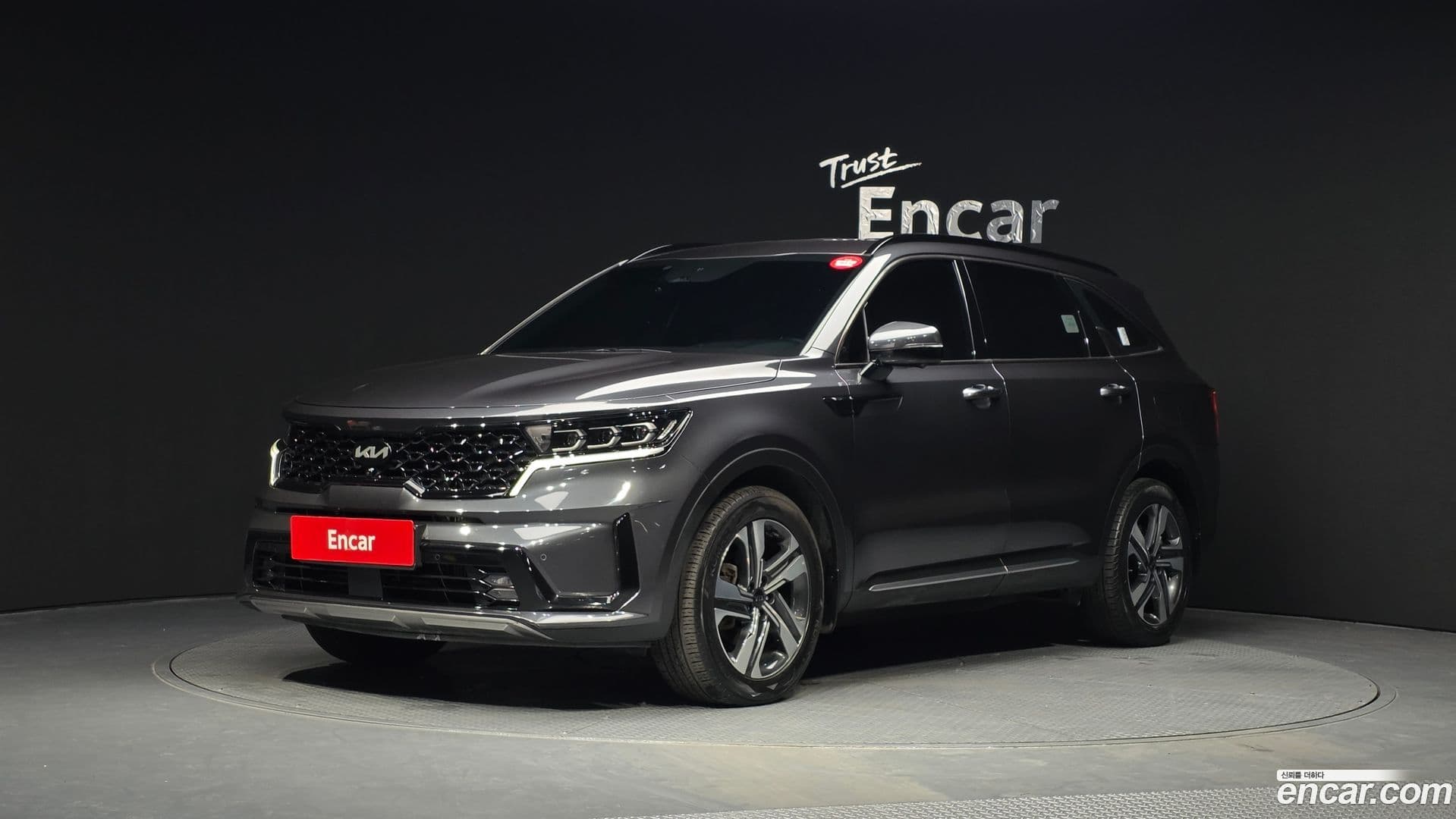 Main__Slider__Photo:Sorento Kia 2021.3-0