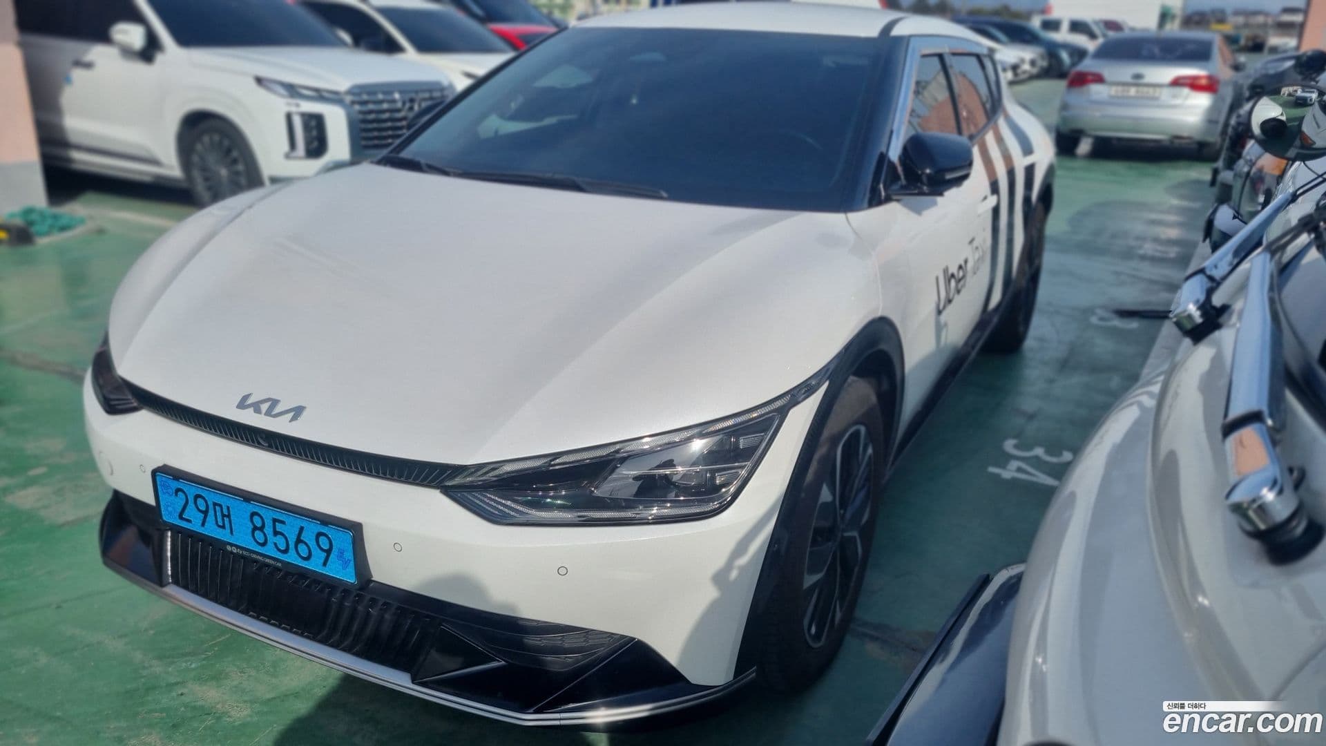 Main__Slider__Photo:EV6 Kia 2023.7-0