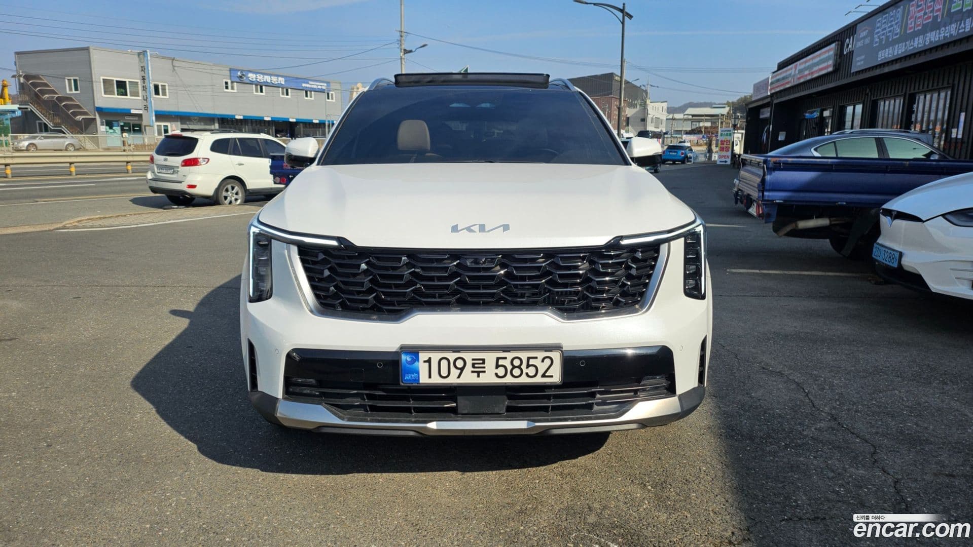 Main__Slider__Photo:Sorento Kia 2023.11-0