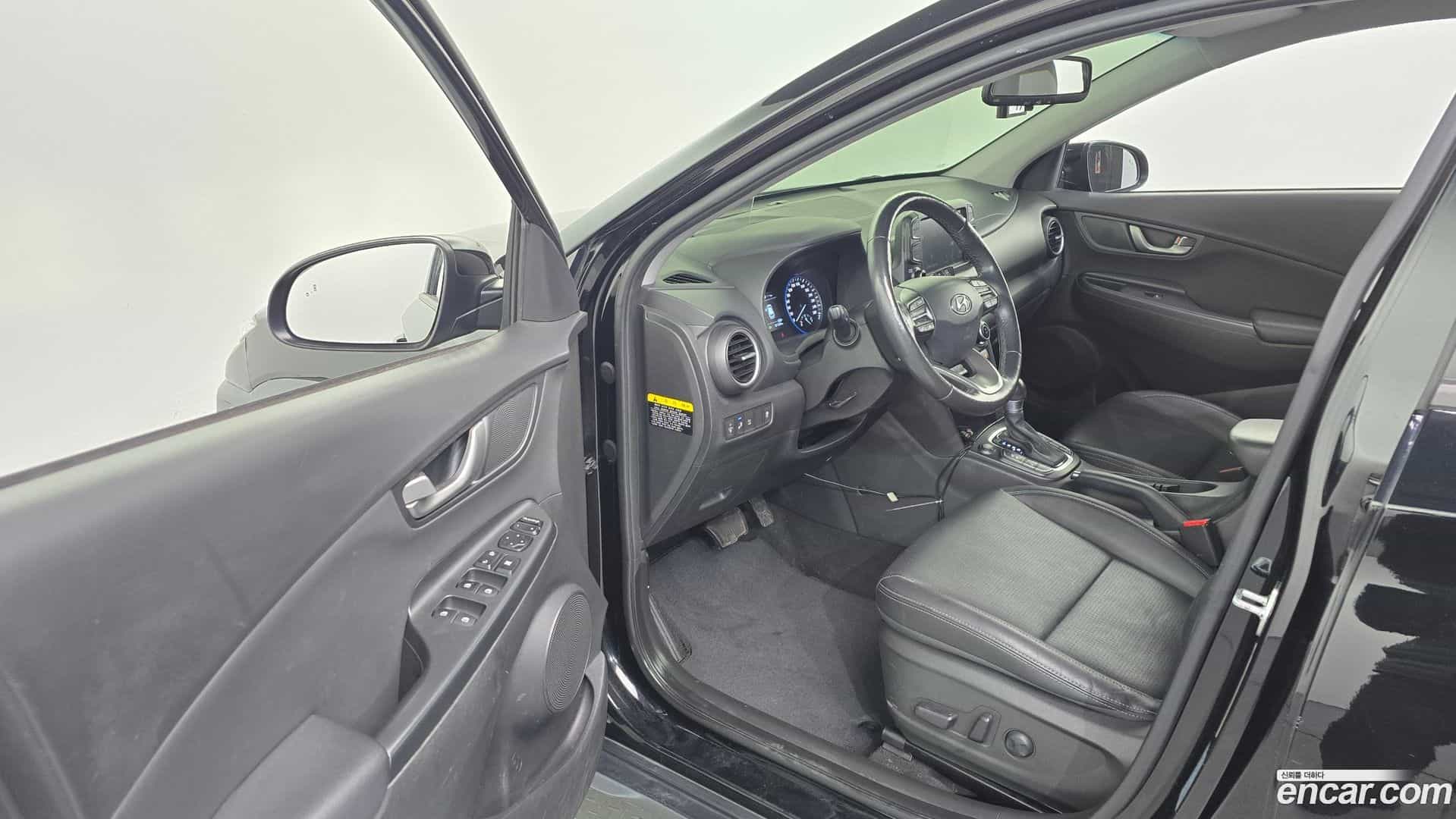 Kona Hyundai 2017.10-INNER-010