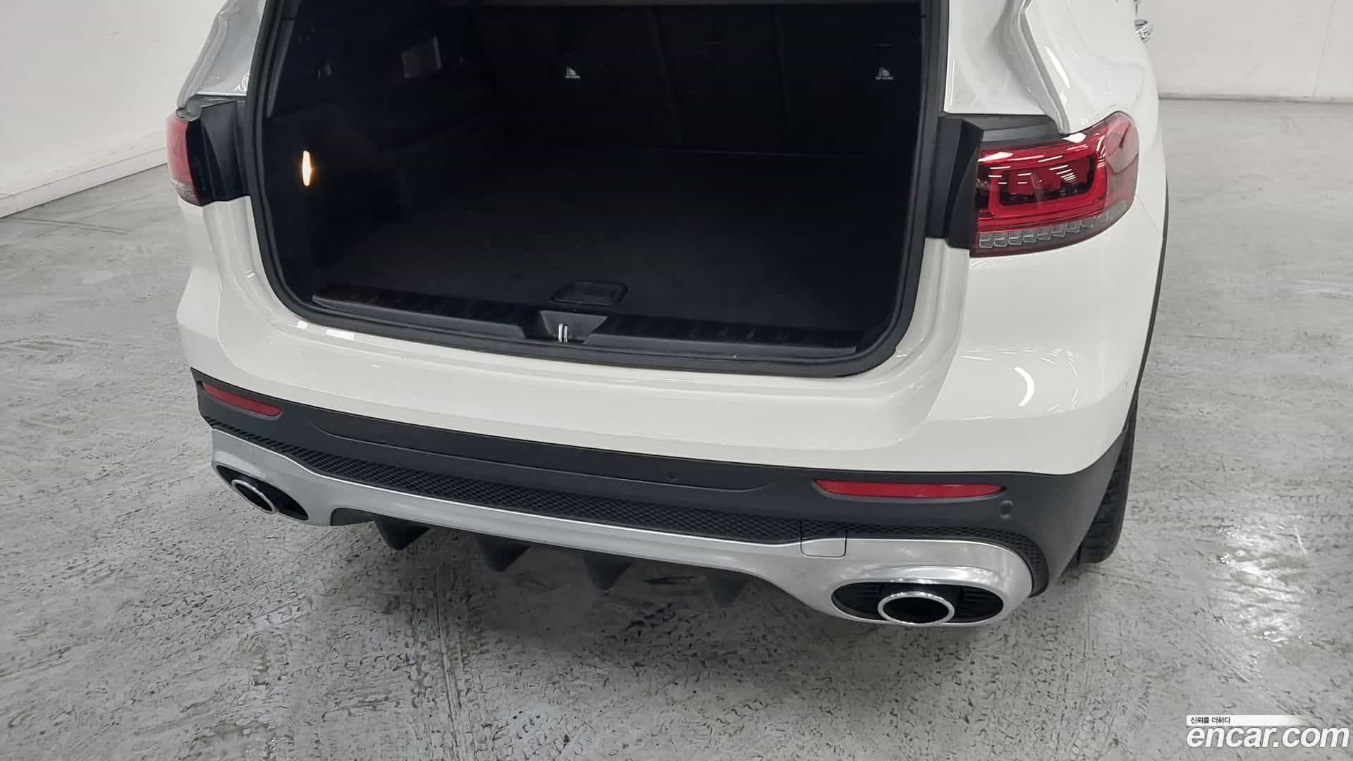 GLB-Class Mercedes-Benz 2022.8-OPTION-015