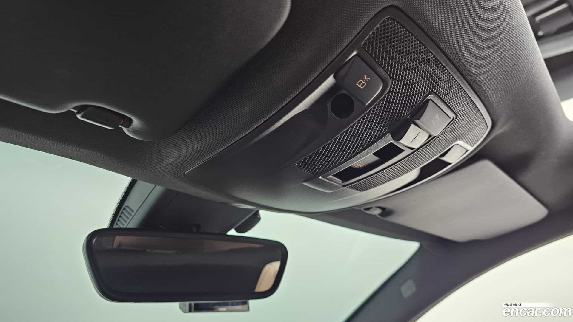 A-Class Mercedes-Benz 2018.7-OPTION-021