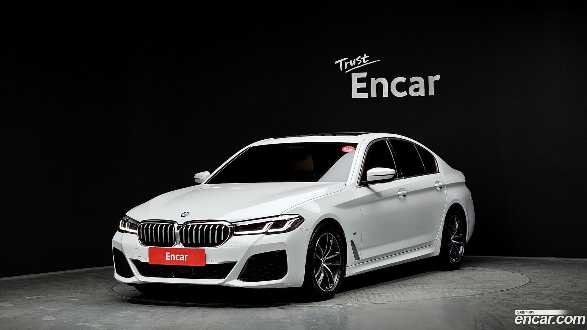 Main__Slider__Photo:5-Series BMW 2022.11-0