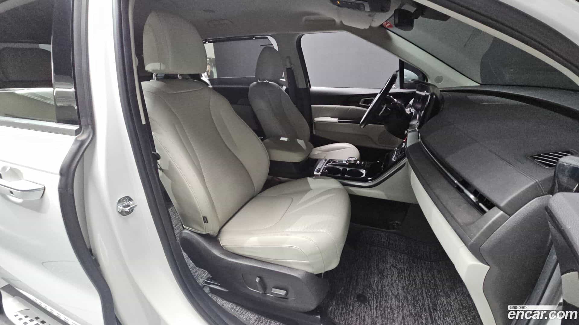 Canival Kia 2021.4-OPTION-015