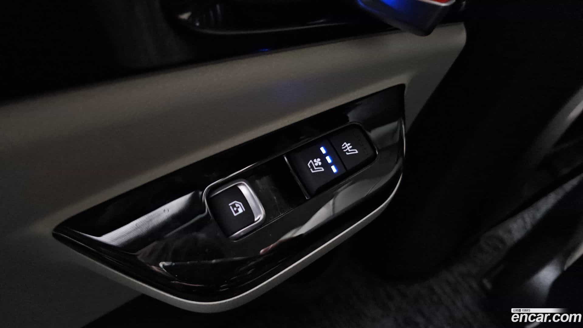 Canival Kia 2021.4-OPTION-023