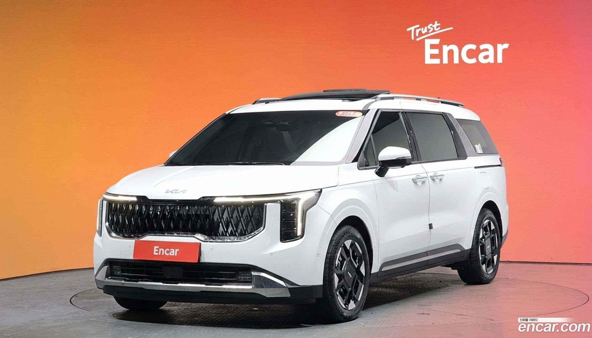 Main__Slider__Photo:Canival Kia 2024.1-0