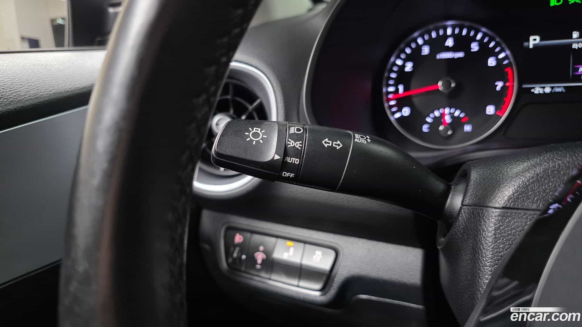 K3 Kia 2022.0-OPTION-023