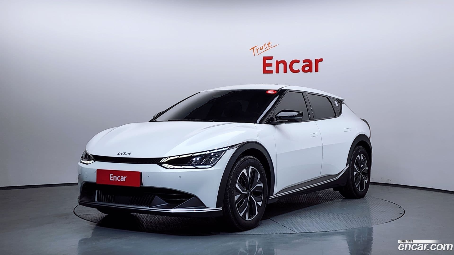Main__Slider__Photo:EV6 Kia 2023.2-0