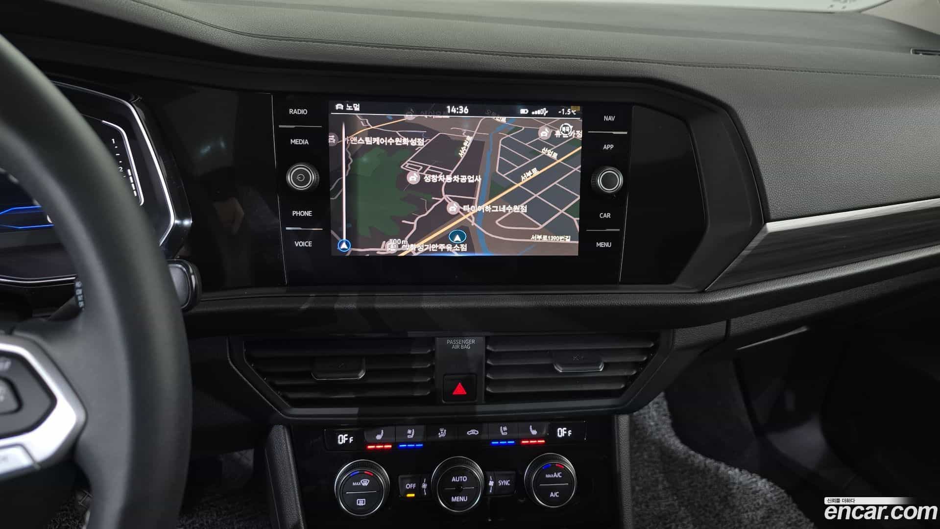 Jetta Volkswagen 2023.7-OPTION-018