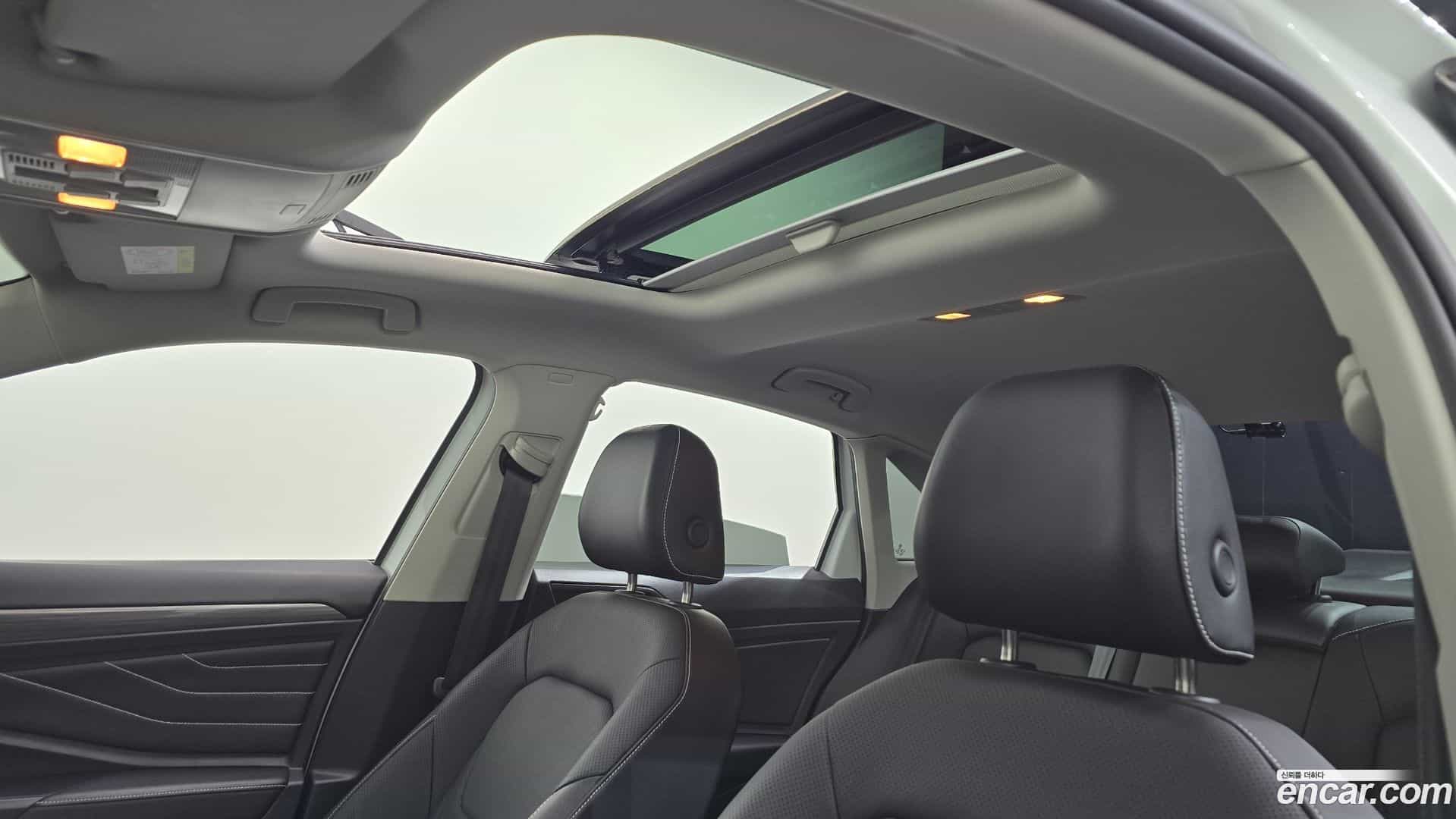 Jetta Volkswagen 2023.7-OPTION-023