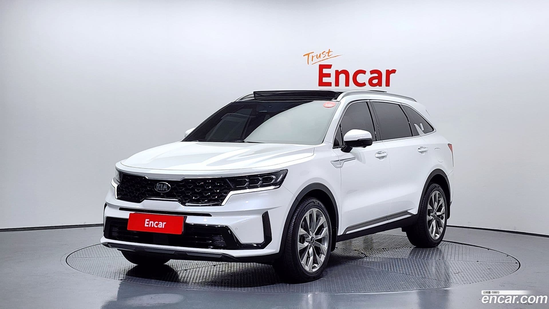 Main__Slider__Photo:Sorento Kia 2021.5-0