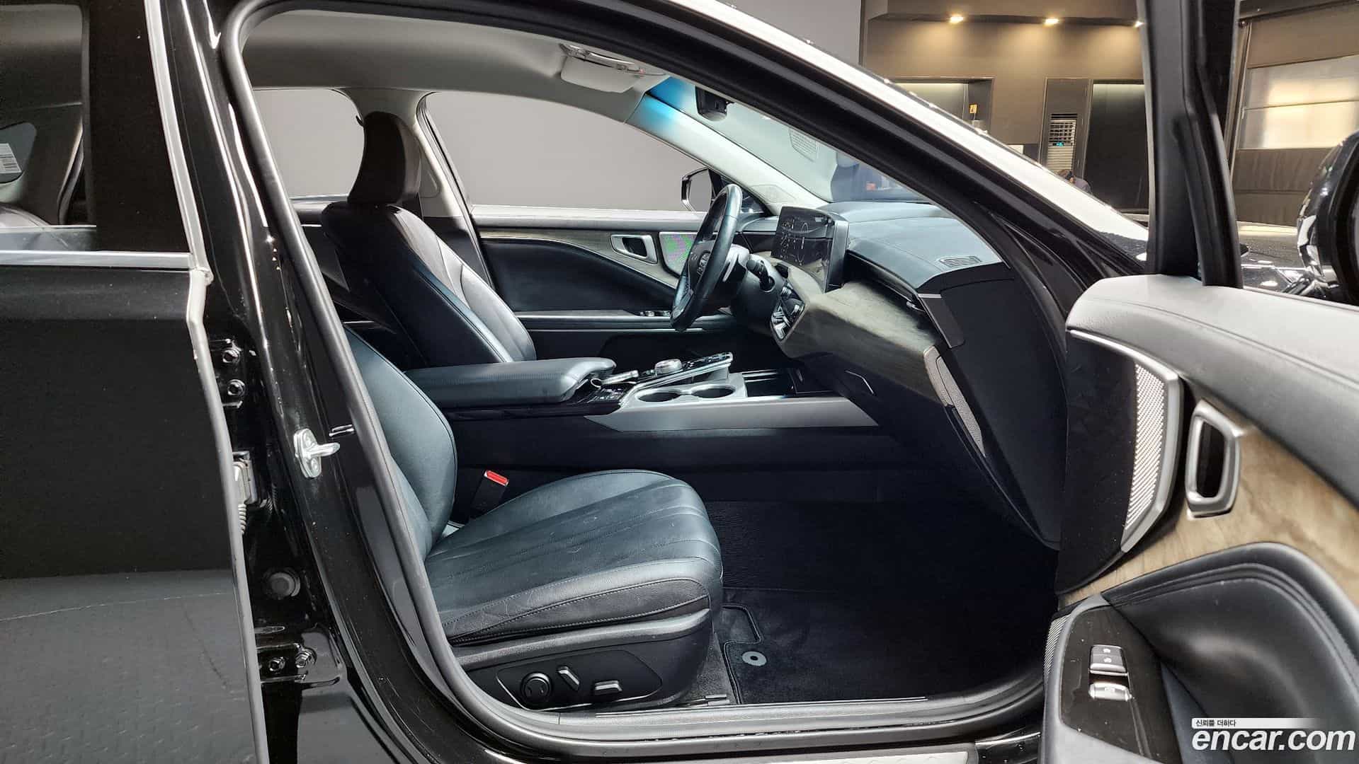 K8 Kia 2022.0-INNER-010