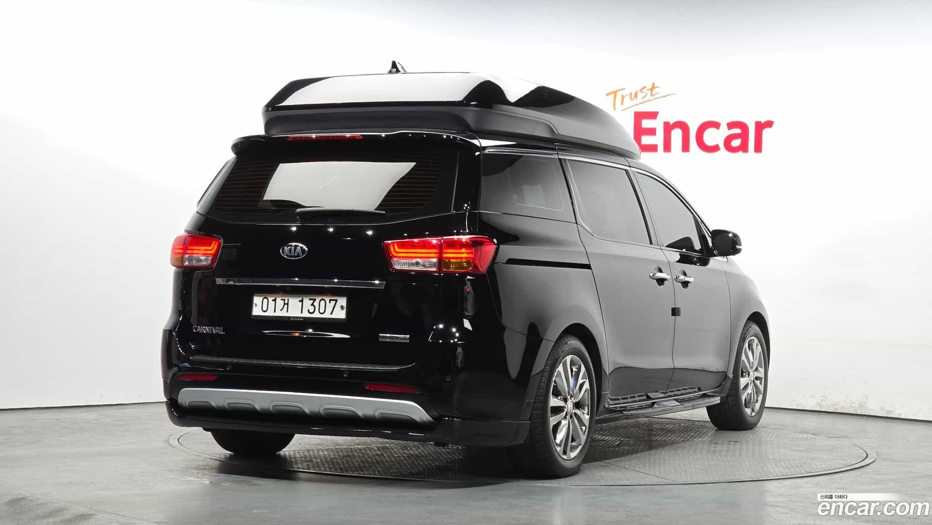 Canival Kia 2018.1-OUTER-002