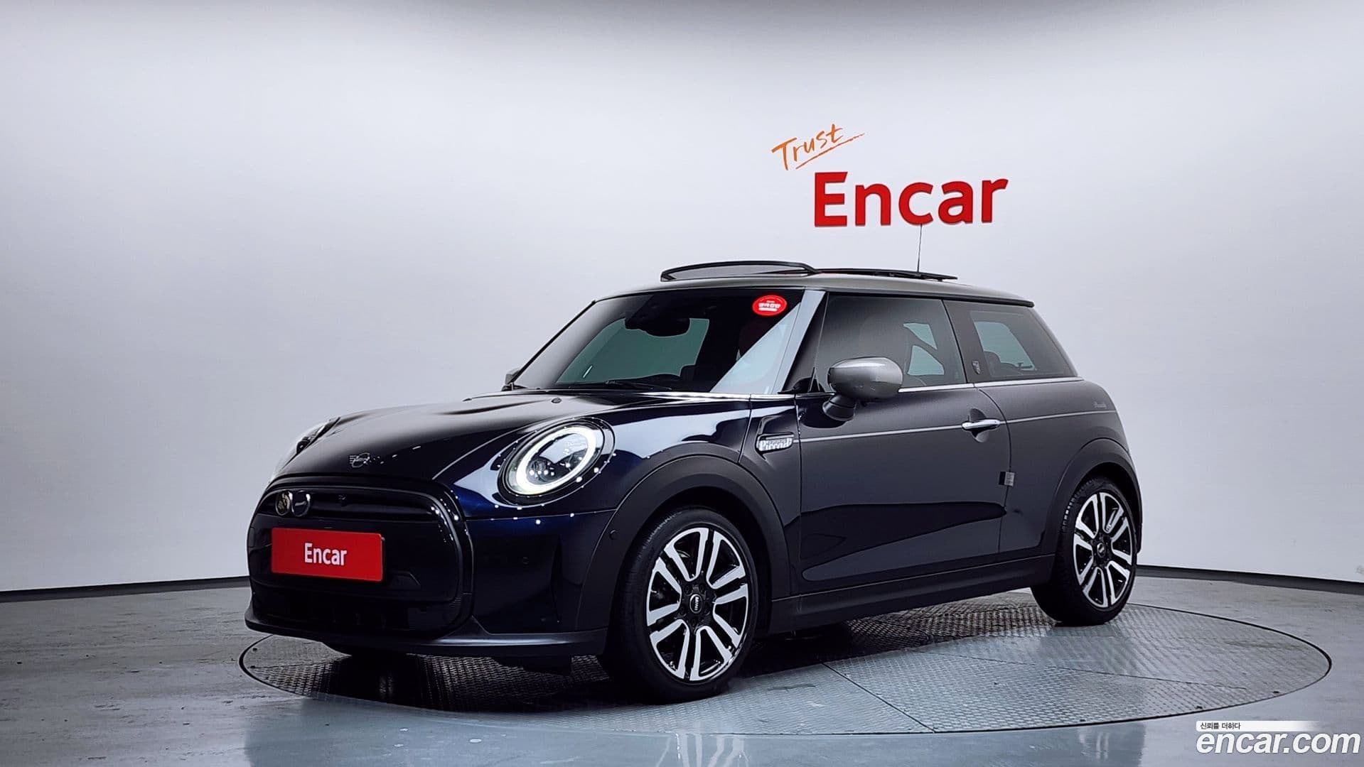 Main__Slider__Photo:Cooper Mini 2021.7-0
