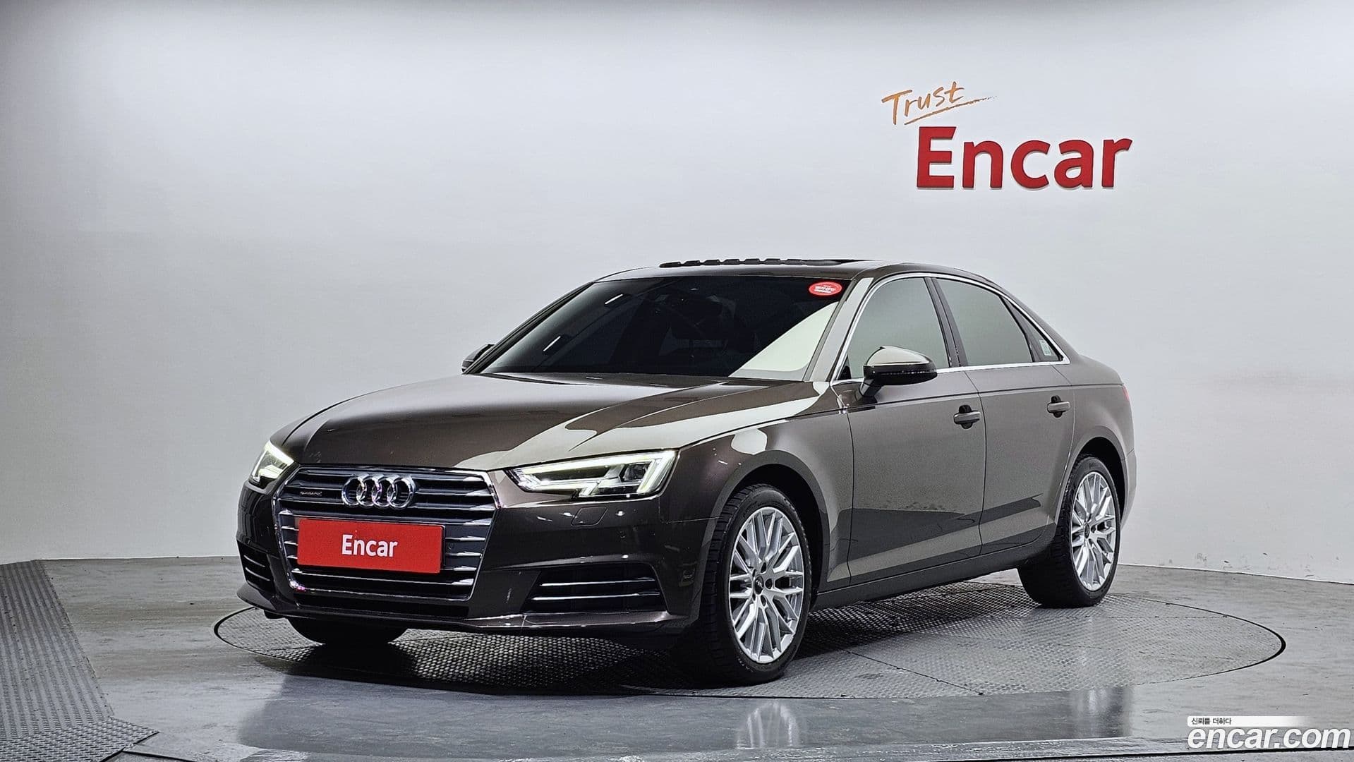 Main__Slider__Photo:A4 Audi 2018.9-0