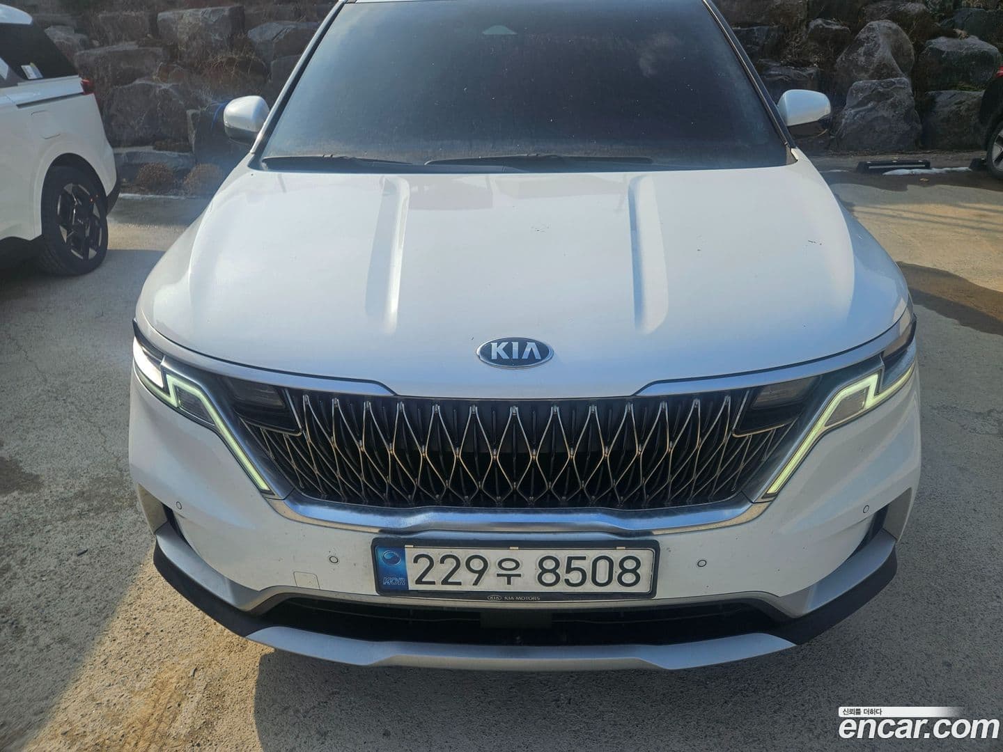 Main__Slider__Photo:Canival Kia 2020.10-0
