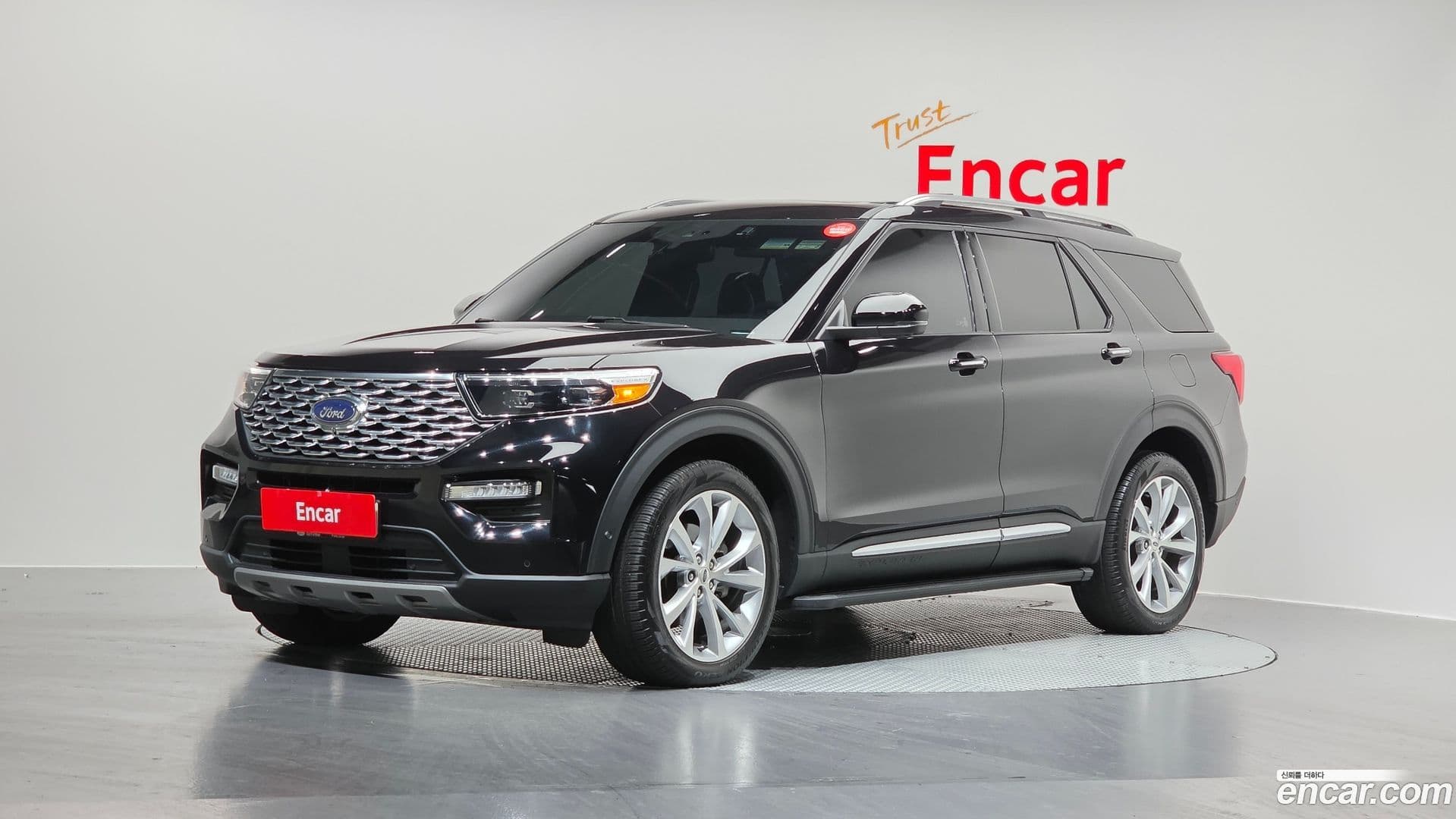 Main__Slider__Photo:Explorer Ford 2022.11-0