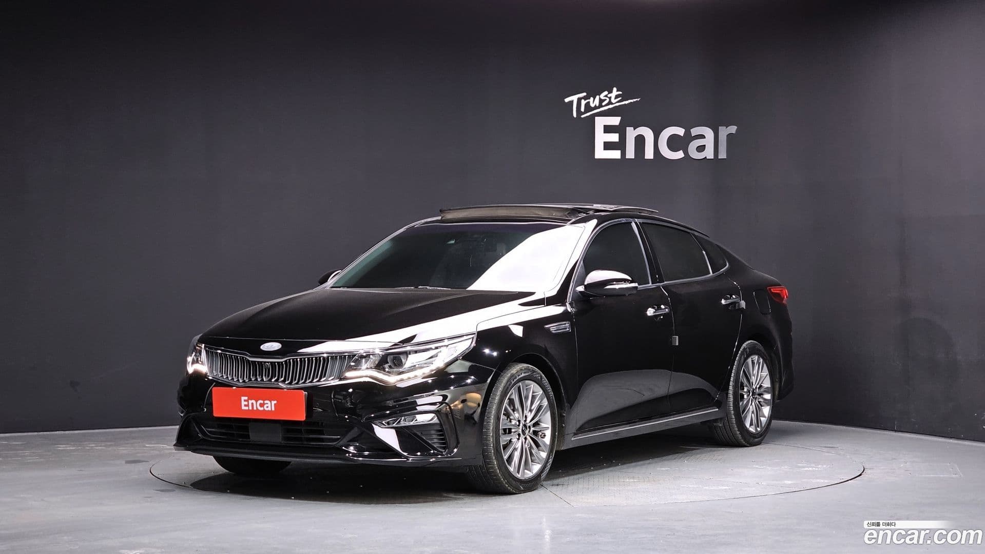 Main__Slider__Photo:K5 Kia 2019.2-0