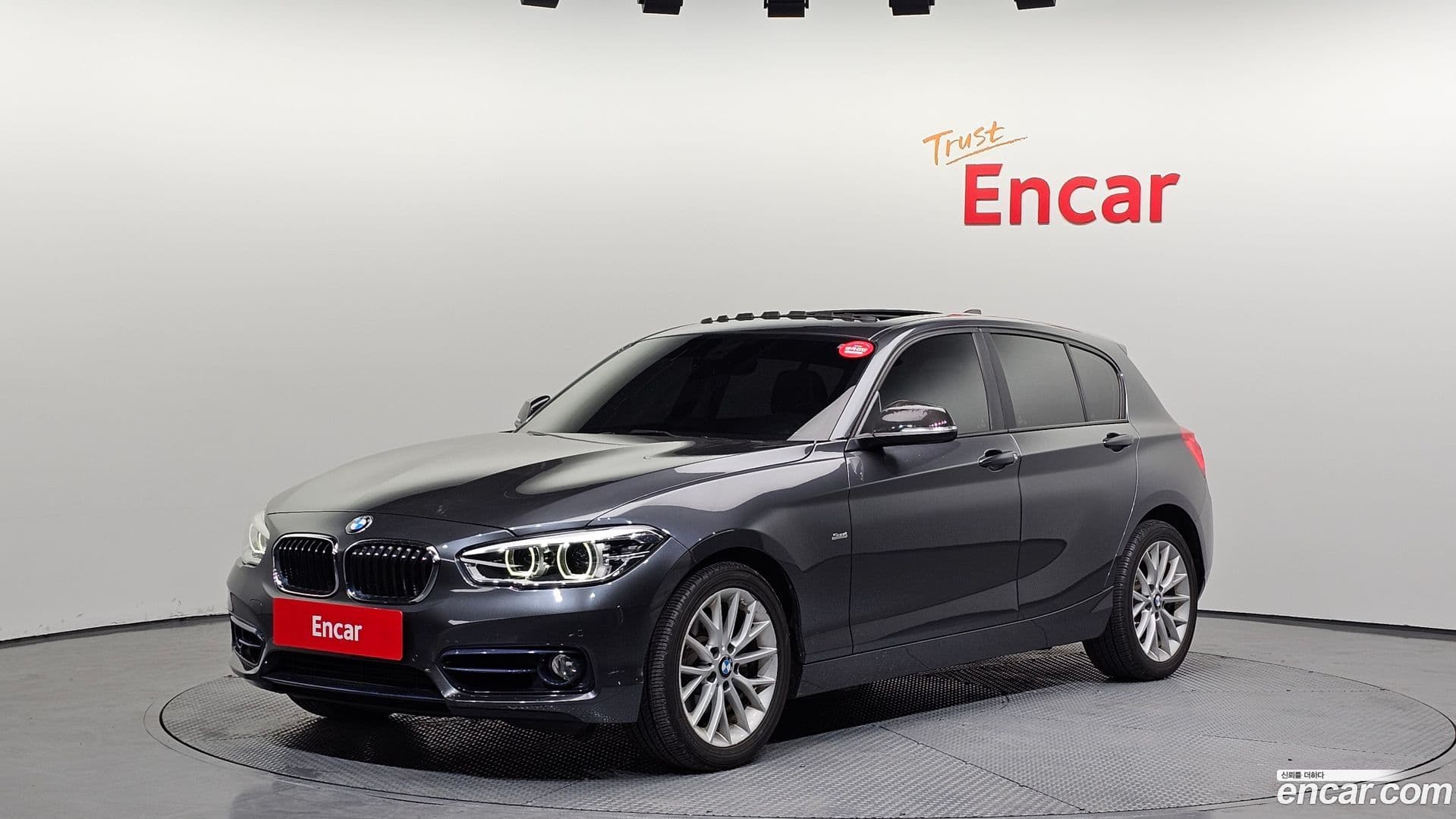 Main__Slider__Photo:1-Series BMW 2016.4-0