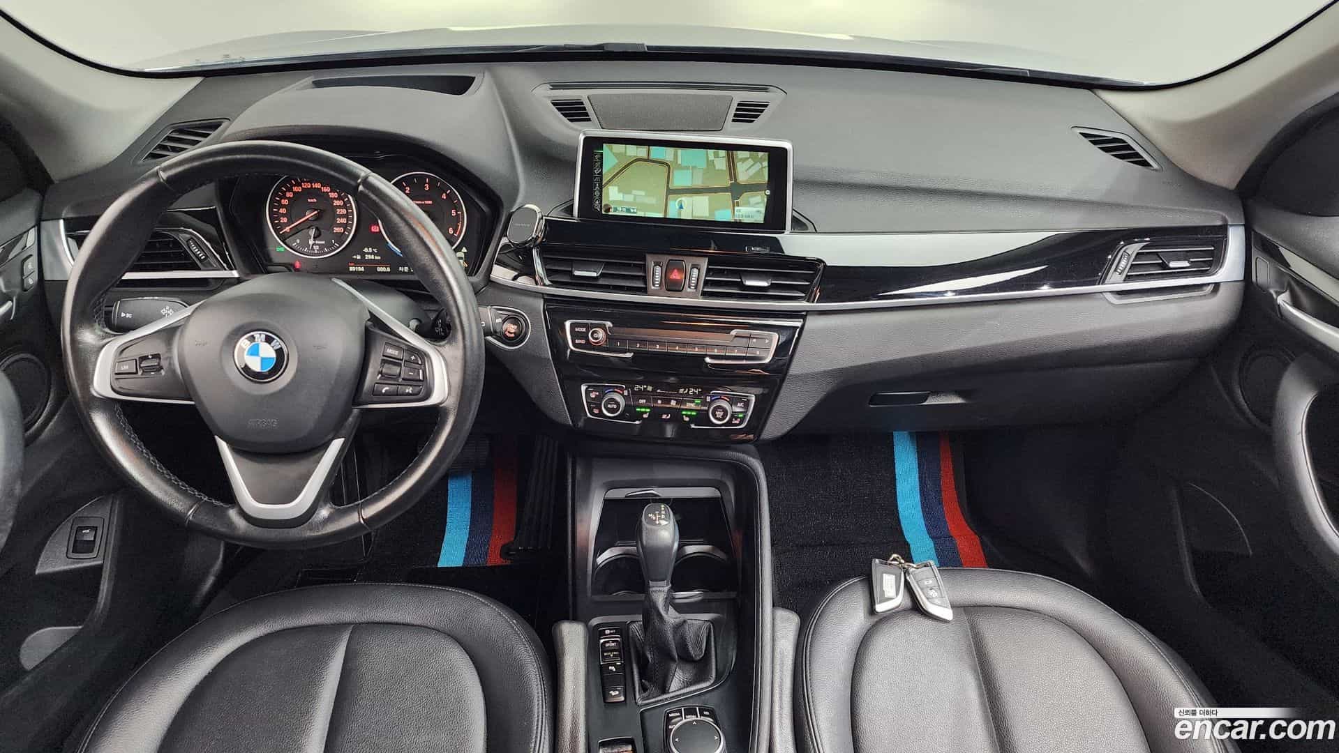 X1 BMW 2017.9-INNER-007
