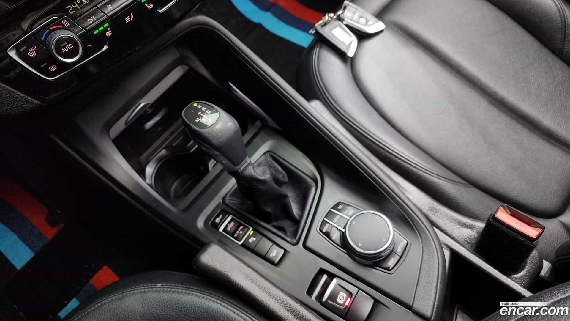 X1 BMW 2017.9-INNER-009
