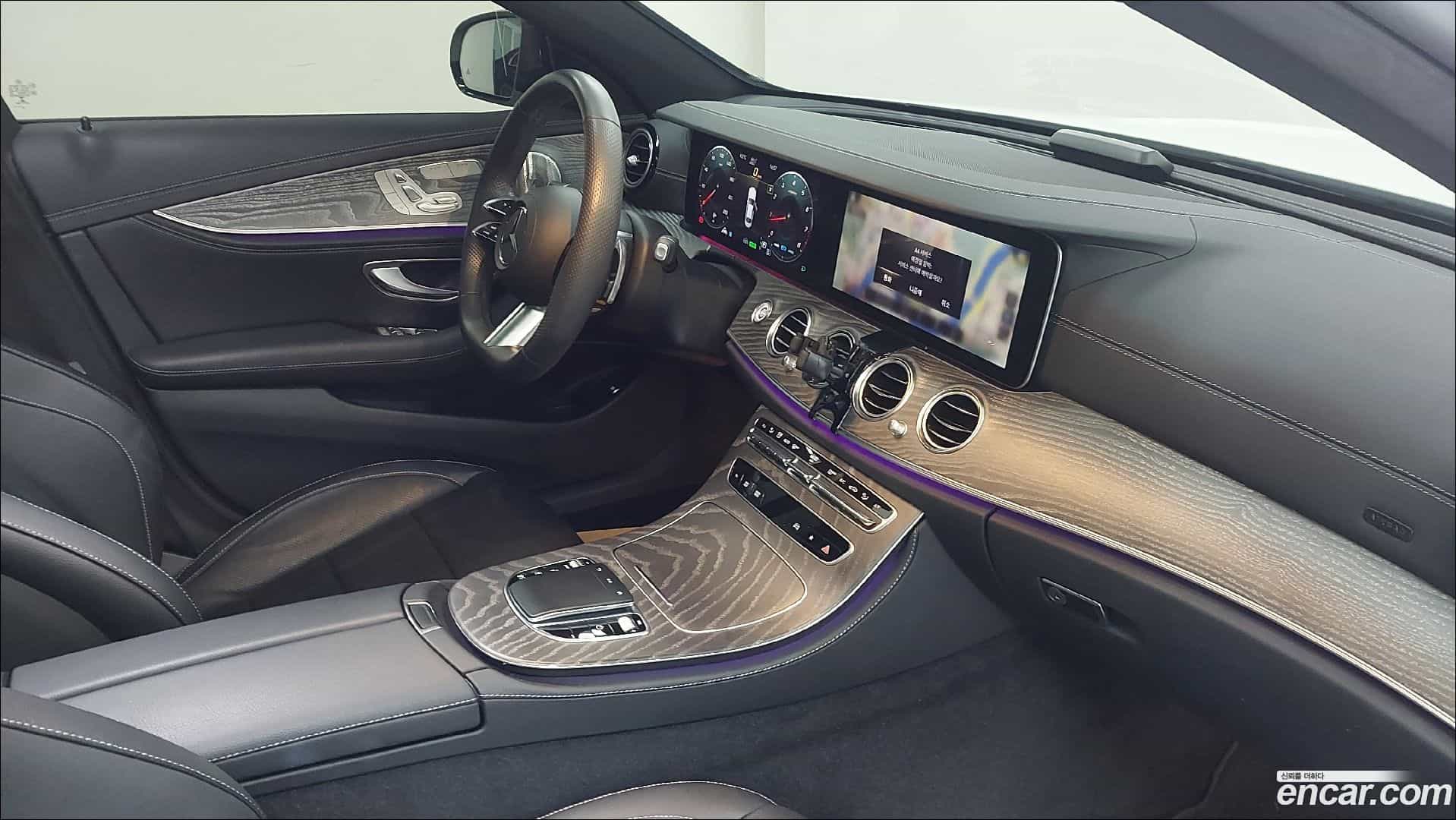 E-Class Mercedes-Benz 2023.0-INNER-009