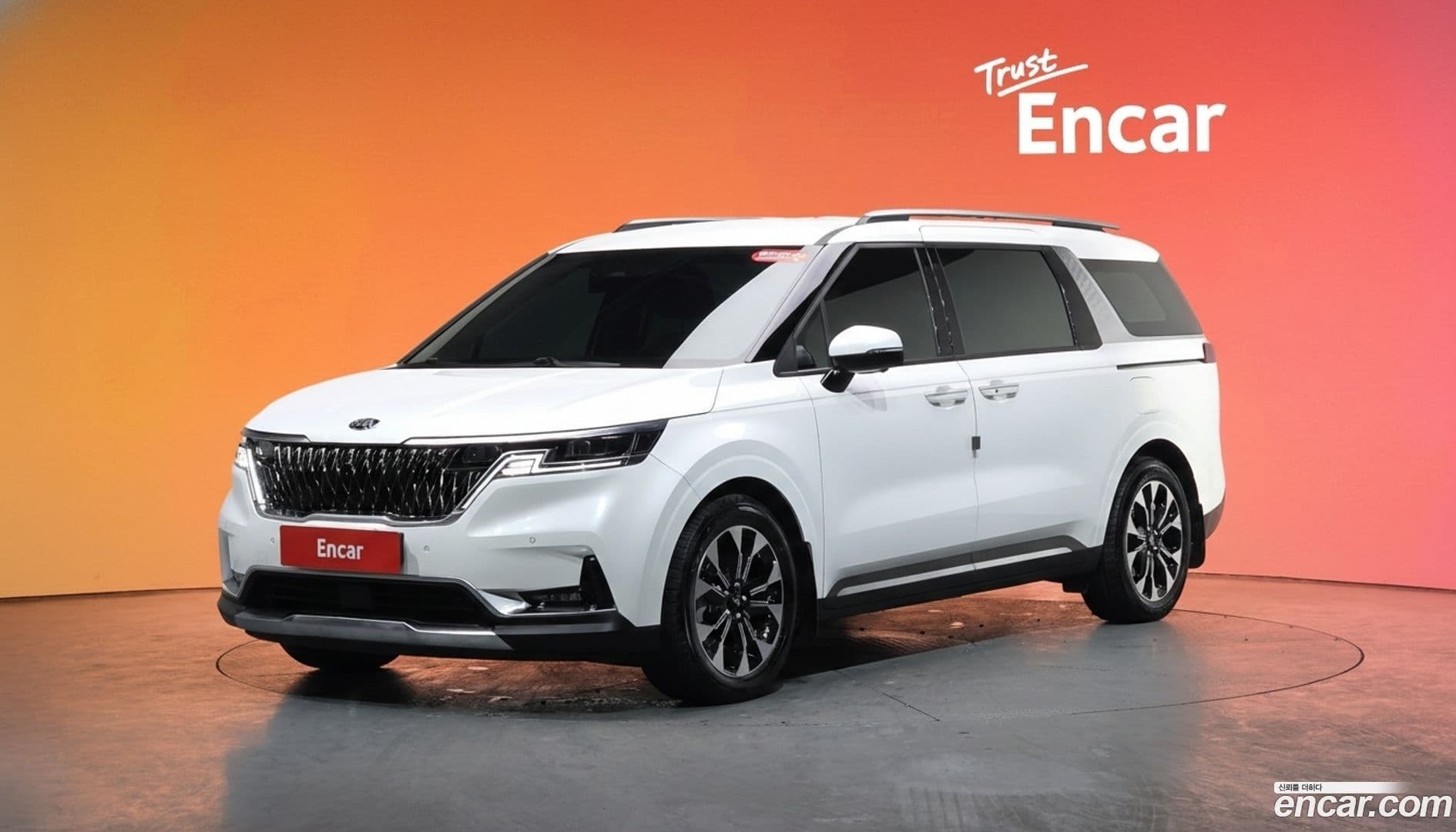 Main__Slider__Photo:Canival Kia 2021.1-0