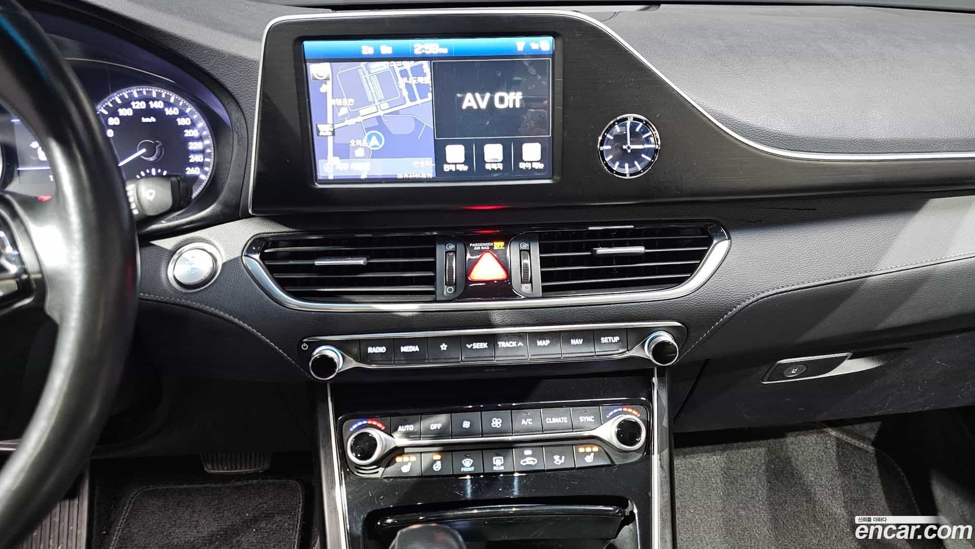 Grandeur Hyundai 2018.6-OPTION-019