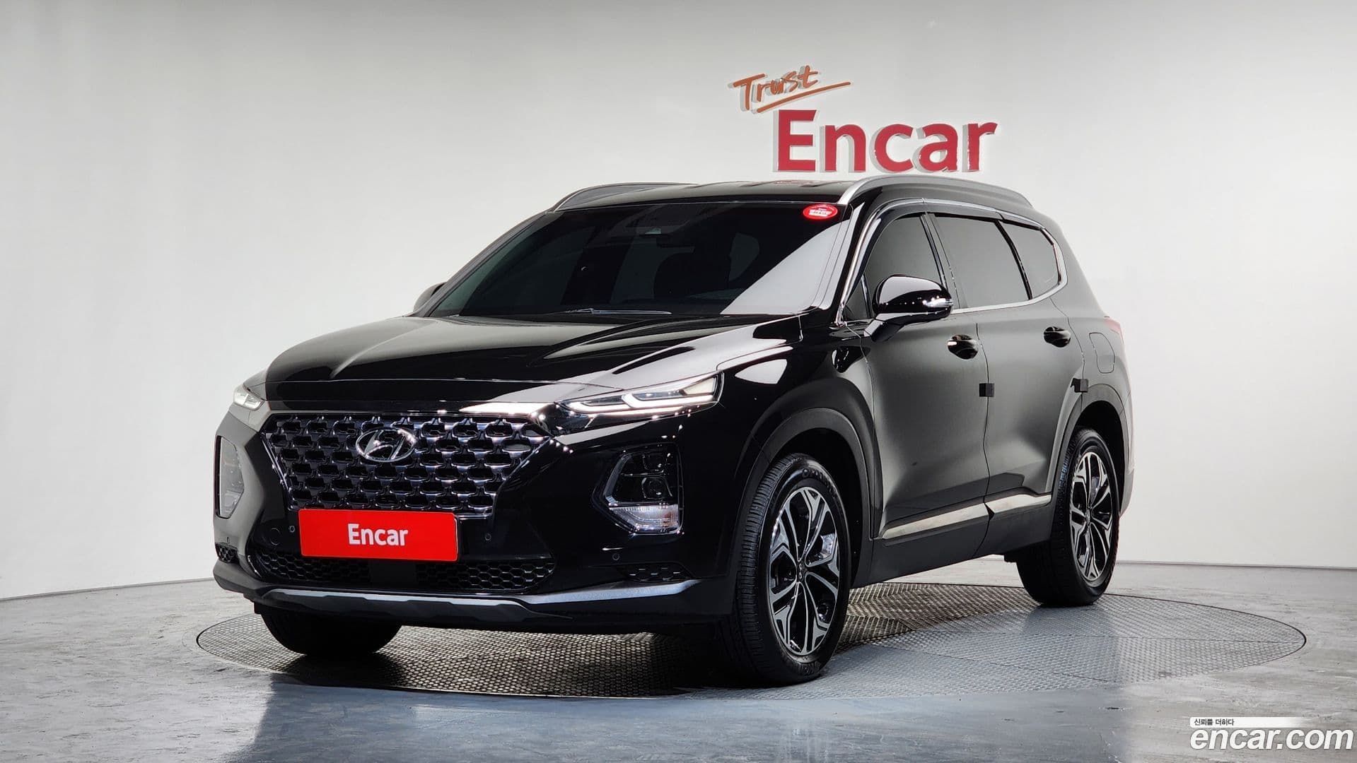 Main__Slider__Photo:Santafe Hyundai 2018.7-0
